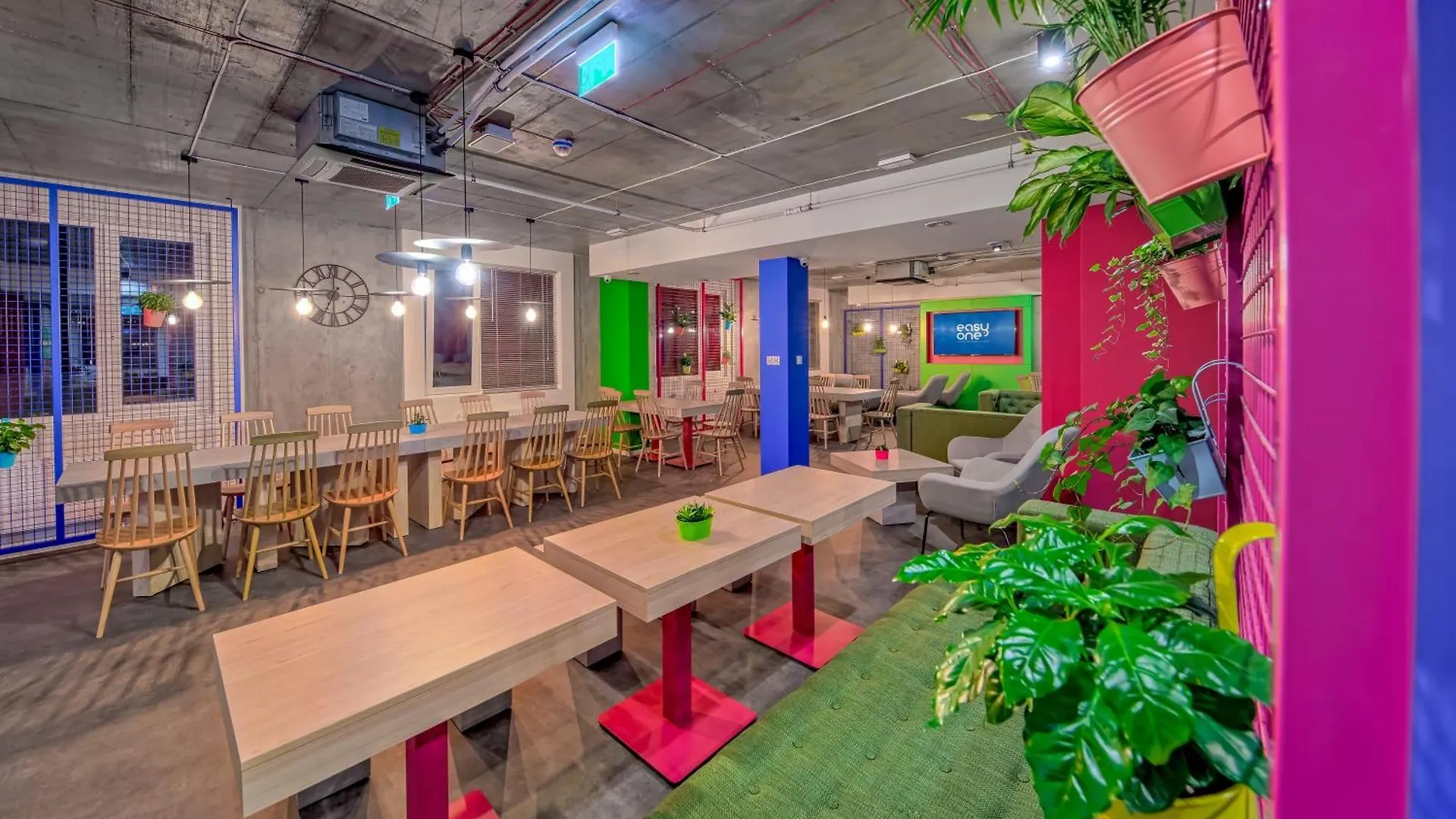 Easy One Premium Art Aparthotel Krakow Poland