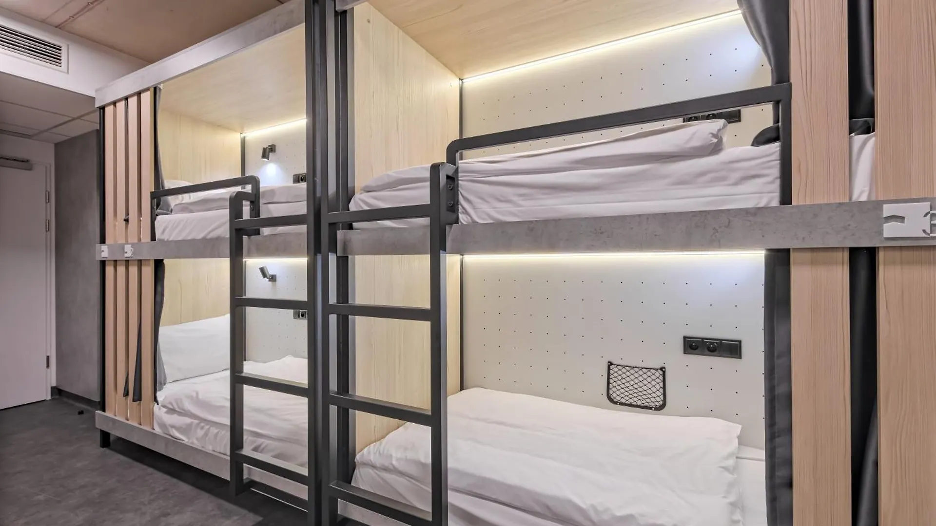 Easy One Premium Art Aparthotel Krakow