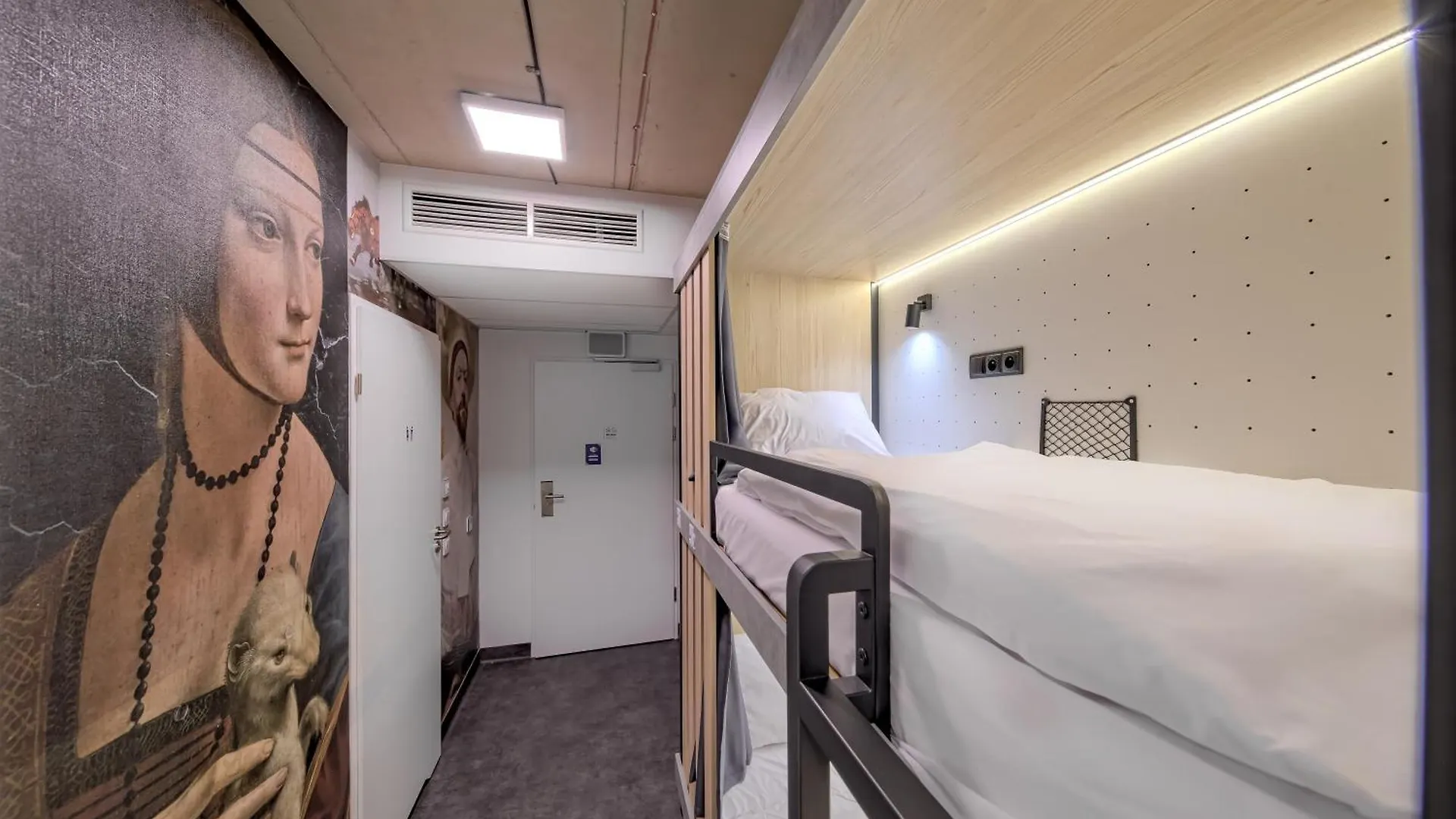 Easy One Premium Art Aparthotel Krakow