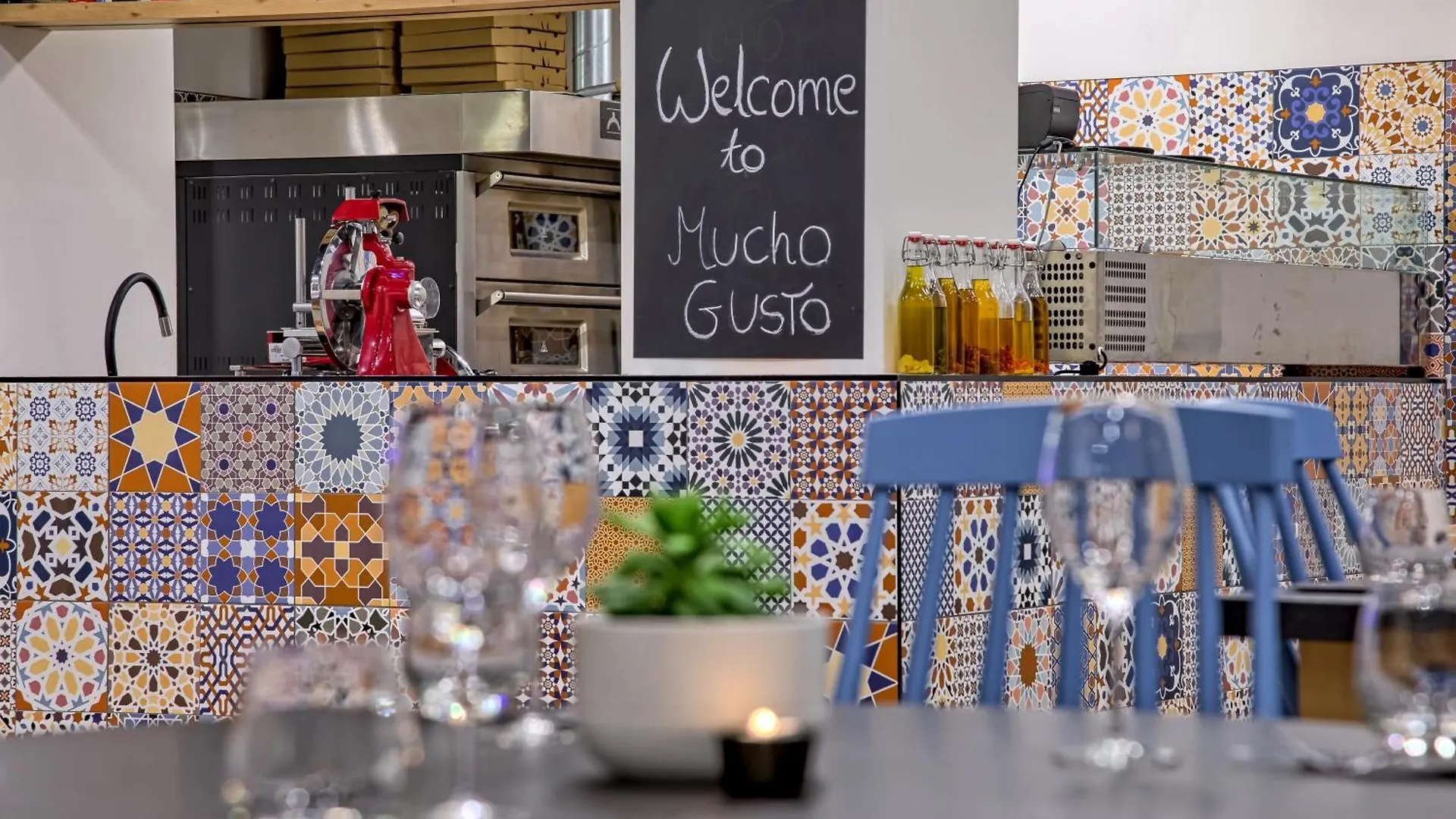 Easy One Premium Art Aparthotel Krakow Poland